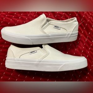 White Vans Classic Slip-On Women’s Size 7.5